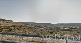 GRAĐEVINSKO ZEMLJIŠTE IDEALNO ZA KUĆU ZA ODMOR, KOLAN - PAG nekretnina za prodaju