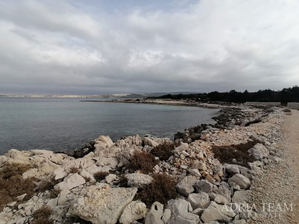 ZEMLJIŠTE, ŠPORTSKO-REKREATIVNA ZONA, PRVI RED DO MORA- KOLAN,PAG