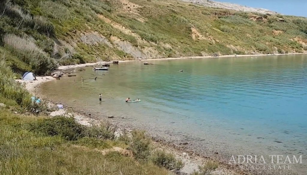 ZEMLJIŠTE T2 ZONA, PRVI RED DO MORA, PAG - KOLAN