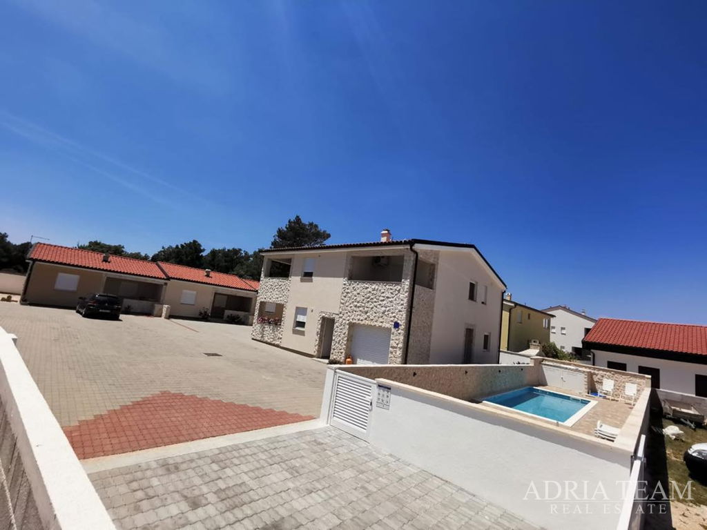 JEDINSTVENI KOMPLEKS ZA TURISTIČKI NAJAM - VIR,ZADAR