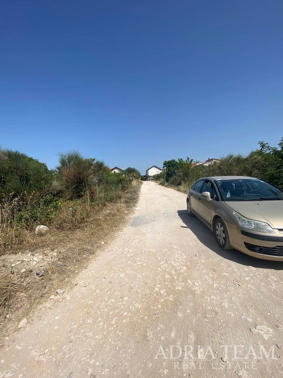 GRAĐEVINSKO ZEMLJIŠTE - STAMBENA NAMJENA - ZADAR - PLOVANIJA
