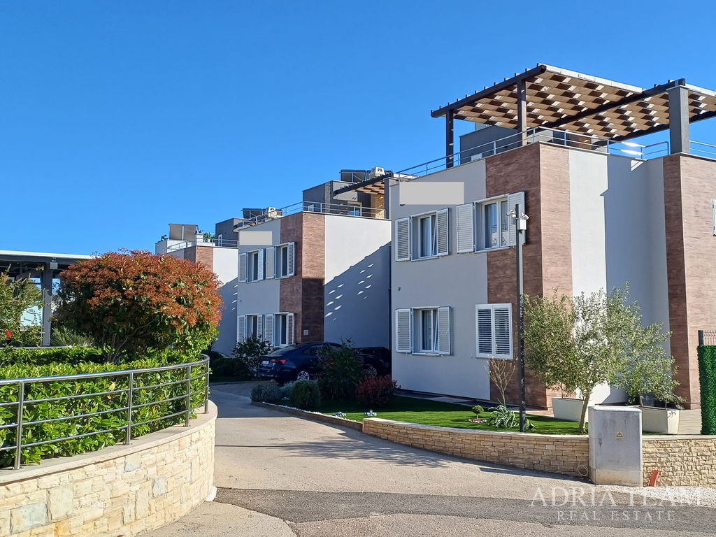 4 LUKSUZNE KUĆE NA PRODAJU U ZADRU, PODRUČJE DIKLOVAC