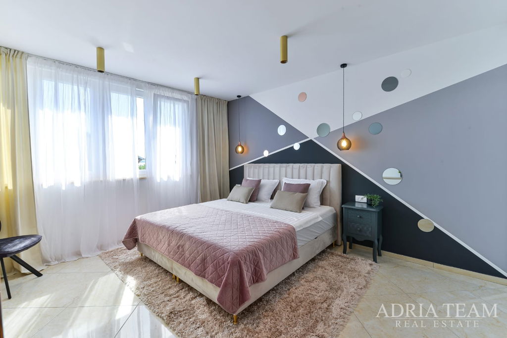 4 LUKSUZNE KUĆE NA PRODAJU U ZADRU, PODRUČJE DIKLOVAC