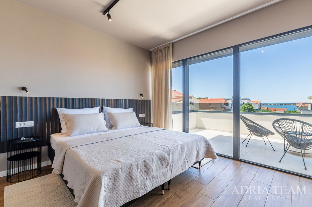 ATRAKTIVNA LUKSUZNA VILA U NOVOGRADNJI  – VRSI, MULO