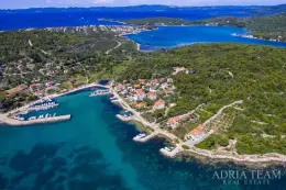 GRAĐEVINSKO ZEMLJIŠTE S POGLEDOM NA MORE – ŽDRELAC, OTOK PAŠMAN nekretnina za prodaju