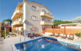 ATRAKTIVNA APARTMANSKA VILA S BAZENOM I POGLEDOM NA MORE – PODSTRANA, SPLIT nekretnina za prodaju