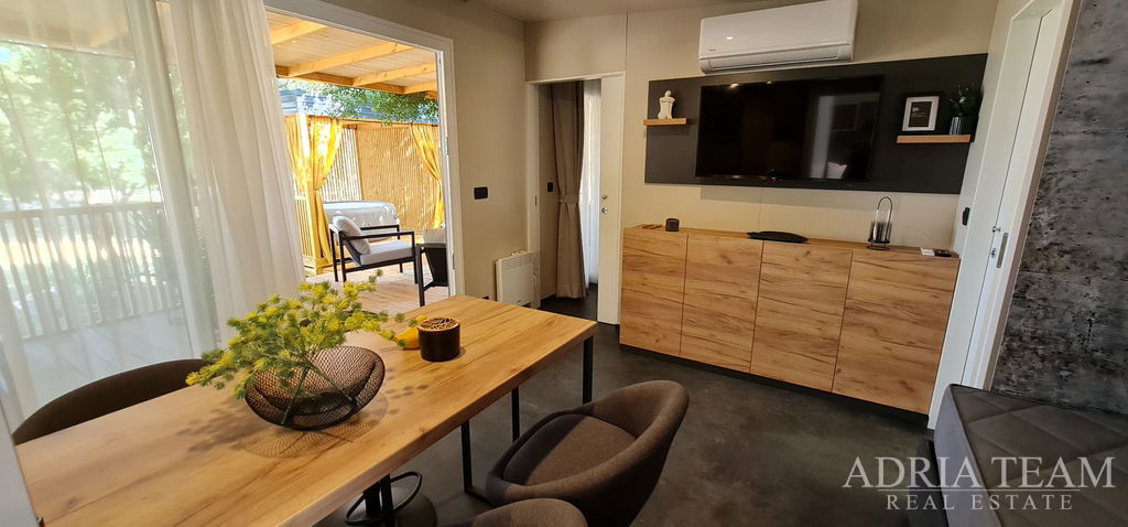 MOBILNA KUĆICA, MODEL VEEZIA, IZVRSNA LOKACIJA - KRUŠEVO