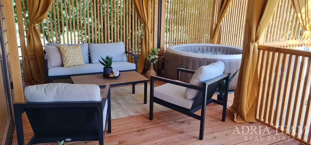 MOBILNA KUĆICA, MODEL VEEZIA, IZVRSNA LOKACIJA - KRUŠEVO