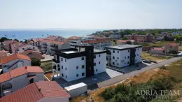 PENTHOUSE U BLIZINI PLAŽE, ZGRADA 2. NOVOGRADNJA, 150m OD MORA - PRIVLAKA nekretnina za prodaju