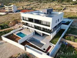 APARTMAN S1, U PRVOM REDU DO MORA, NOVOGRADNJA - VINJERAC nekretnina za prodaju