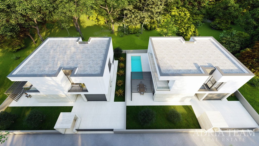 VILLA UDALJENA 120m OD MORA, NOVOGRADNJA - PRIVLAKA