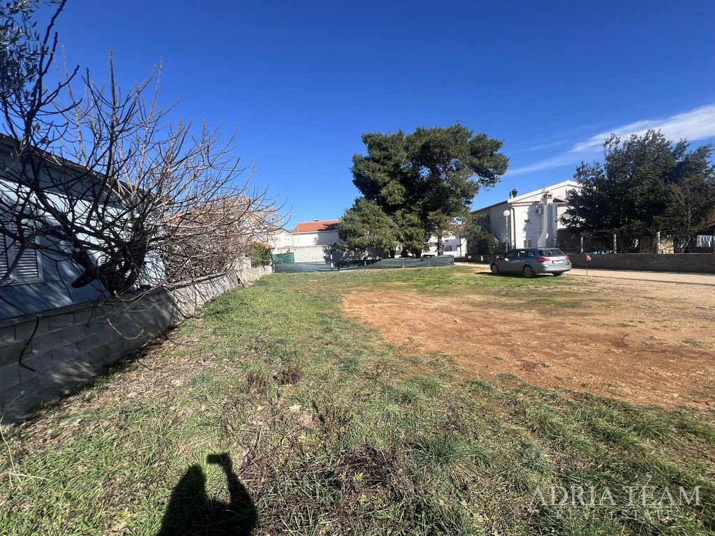 NEIZGRAĐENI DIO GRAĐEVINSKOG ZEMLJIŠTA - VIR