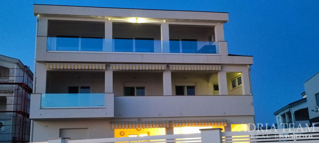 APARTMAN, PRVI RED DO MORA -  VIR, ZADAR