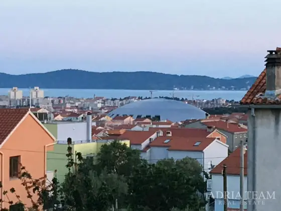 TROSOBNI STAN U BLIZINI SVIH SADRŽAJA ZA ŽIVOT - PLOVANIJA, ZADAR nekretnina za prodaju