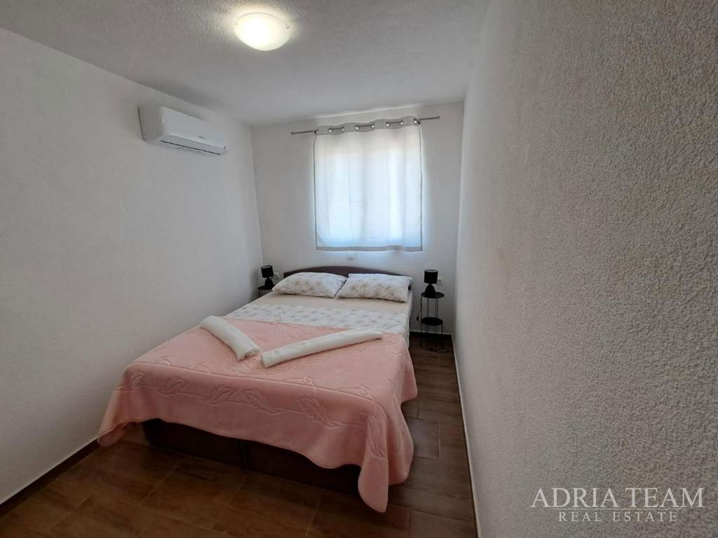 TROSOBNI APARTMAN S POGLEDOM NA MORE - MASLENICA