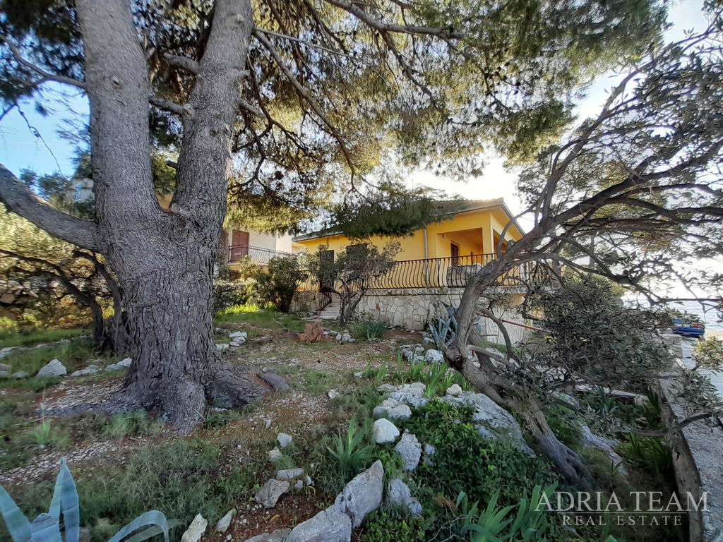 PRVI RED DO MORA - KUĆA PRIZEMNICA S OTVORENIM POGLEDOM NA MORE - DRVENIK, DRVENIK VELIKI