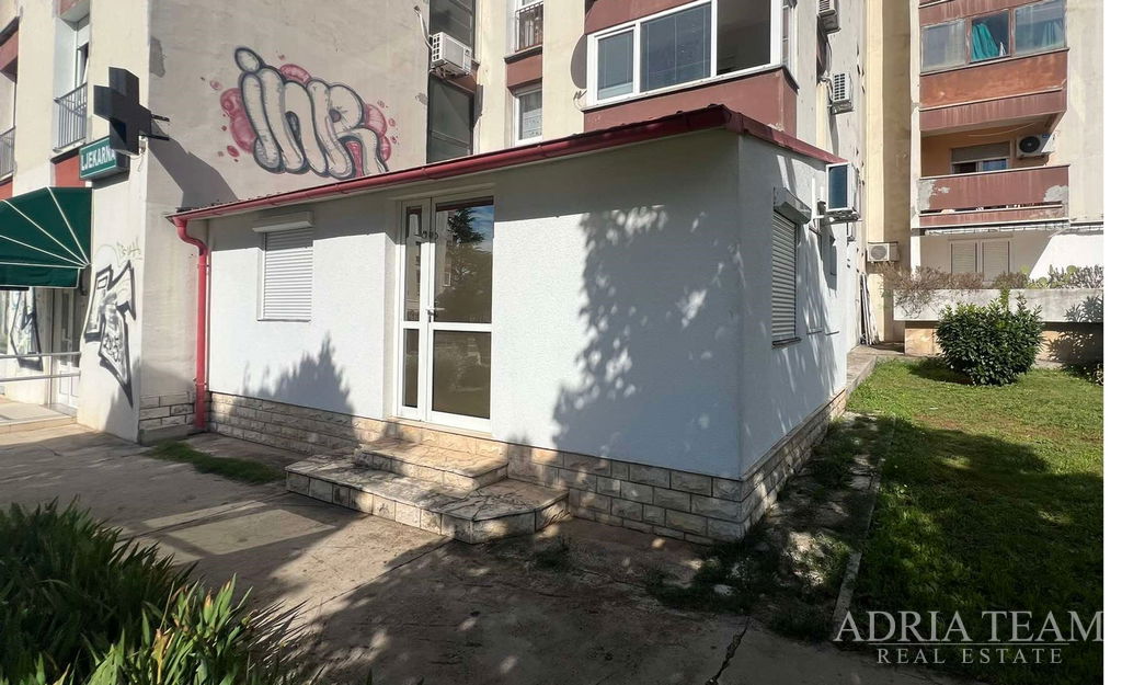 STAMBENI PROSTOR -  ZADAR