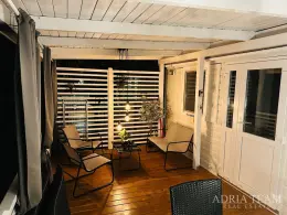 MOBILNA KUĆICA TIPA ADRIA, KAPACITETA 4+2 OSOBE - BIOGRAD NA MORU nekretnina za prodaju