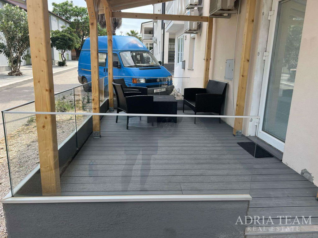 JEDNOSOBNI APARTMAN, 100 m OD MORA, VIR - ZADAR