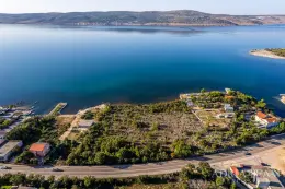 GRAĐEVINSKA PARCELA, PRVI RED DO MORA – SELINE nekretnina za prodaju