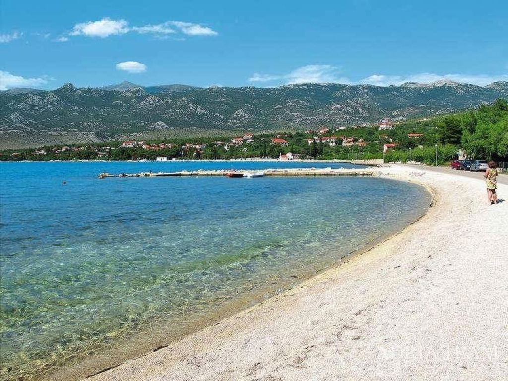 GRAĐEVINSKO ZEMLJIŠE S PROJEKTOM, 500 m OD MORA - JASENICE, MASLENICA