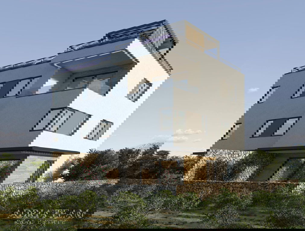 APARTMAN S3 S BAZENOM, VRTOM I KROVNOM TERASOM, NOVOGRADNJA - MANDRE, PAG