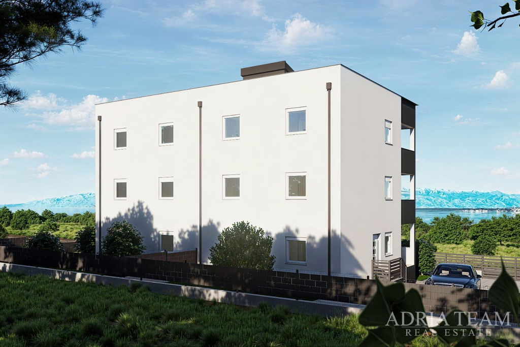 GRAĐEVINSKO ZEMLJIŠTE  S PRAVOMOĆNOM GRAĐEVINSKOM DOZVOLOM ZA STAMBENI OBJEKT SA 6 STAMBENIH JEDINICA - PRIVLAKA