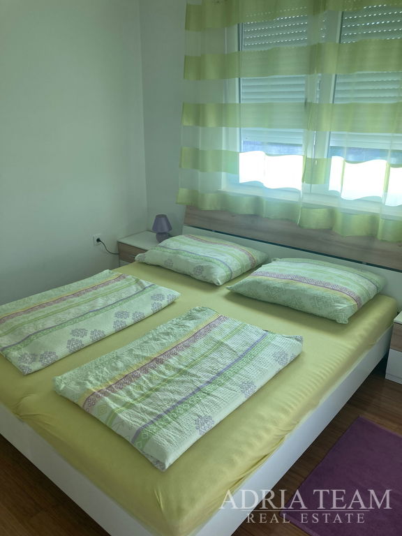 APARTMAN – 50m OD MORA – PAG (OTOK PAG)