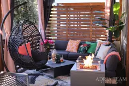 POTPUNO OPREMLJENA MOBILNA KUĆICA, UDALJENA 175 m OD MORA - BIOGRAD NA MORU nekretnina za prodaju