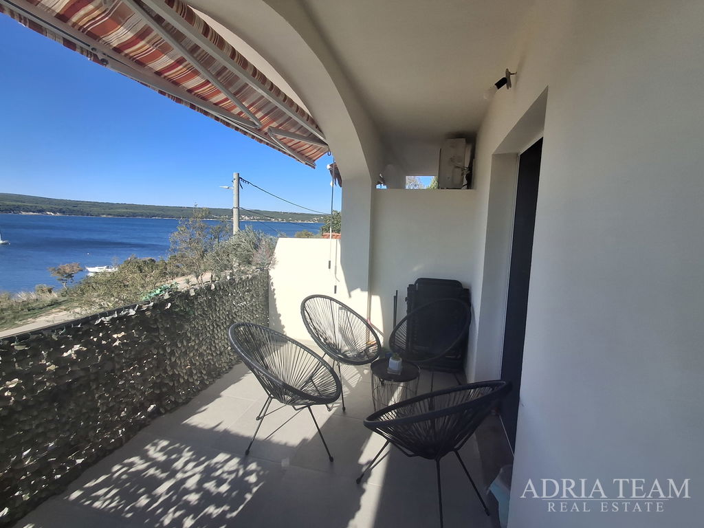 APARTMAN U NEPOSREDNOJ BLIZINI PRIRODE, PRVI RED DO MORA - VRULJE, KRUŠEVO