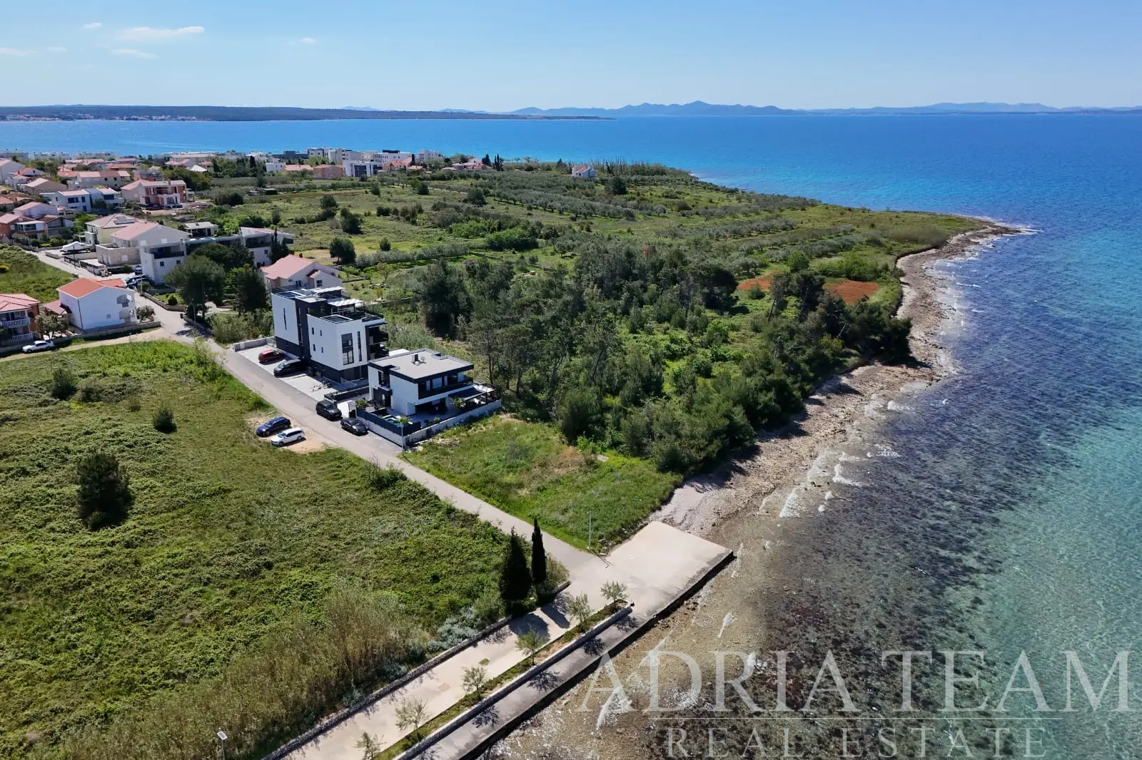 PENTHOUSE - S POGLEDOM NA MORE - PRIVLAKA