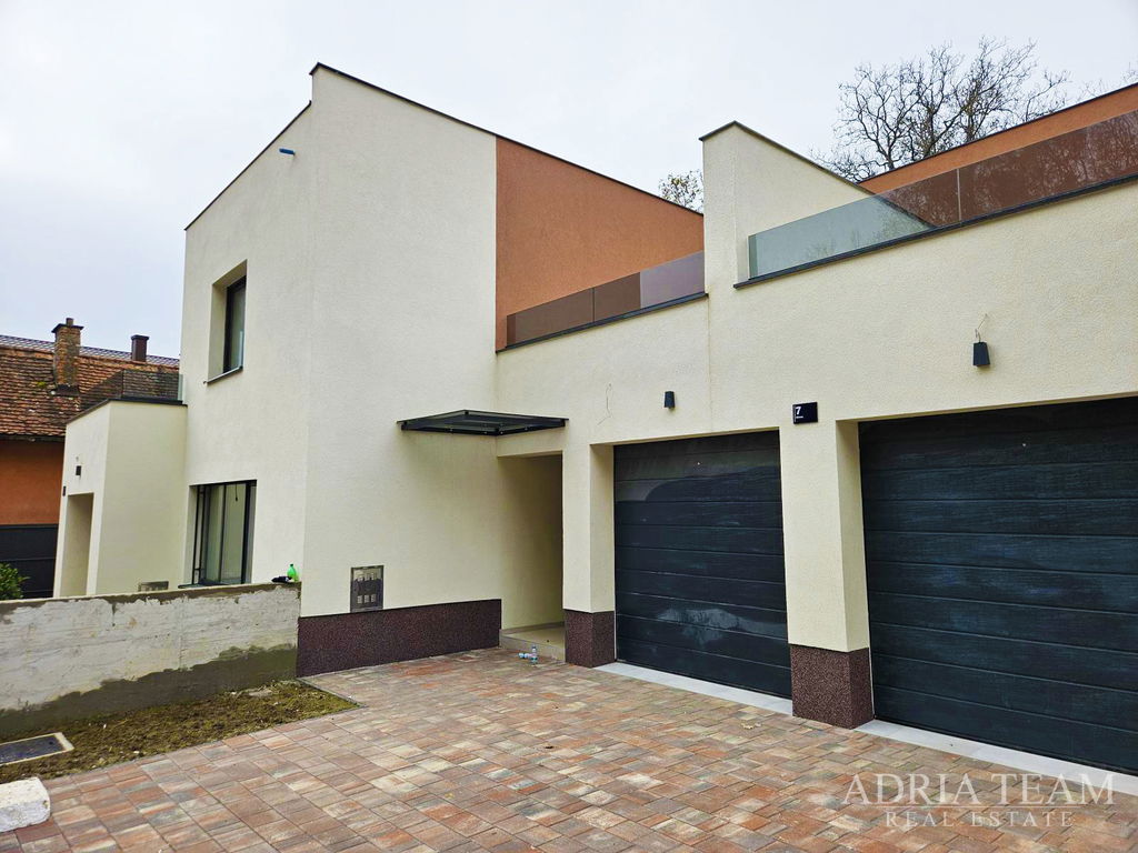 LUKSUZNI 4-SOBNI STAN - GRAČANI, PODSLJEME, ZAGREB