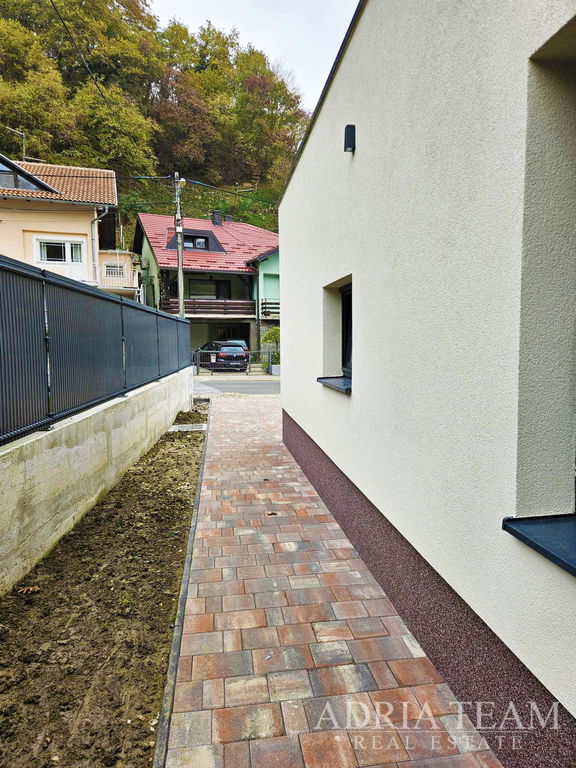 LUKSUZNI 4-SOBNI STAN - GRAČANI, PODSLJEME, ZAGREB