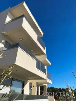 APARTMANI br.2 U STAMBENOJ ZGRADI – NOVALJA,PAG nekretnina za prodaju