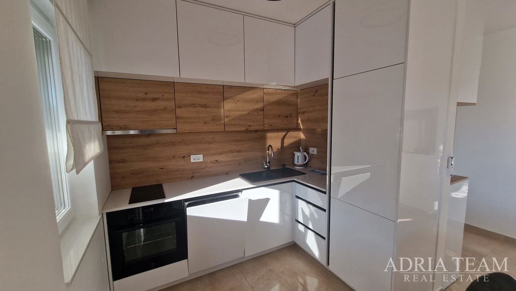 DVOSOBNI APARTMAN U BLIZINI KAMPA FALKENSTEINER - ZADAR, BORIK