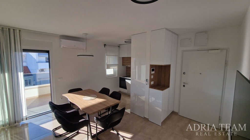 DVOSOBNI APARTMAN U BLIZINI KAMPA FALKENSTEINER - ZADAR, BORIK