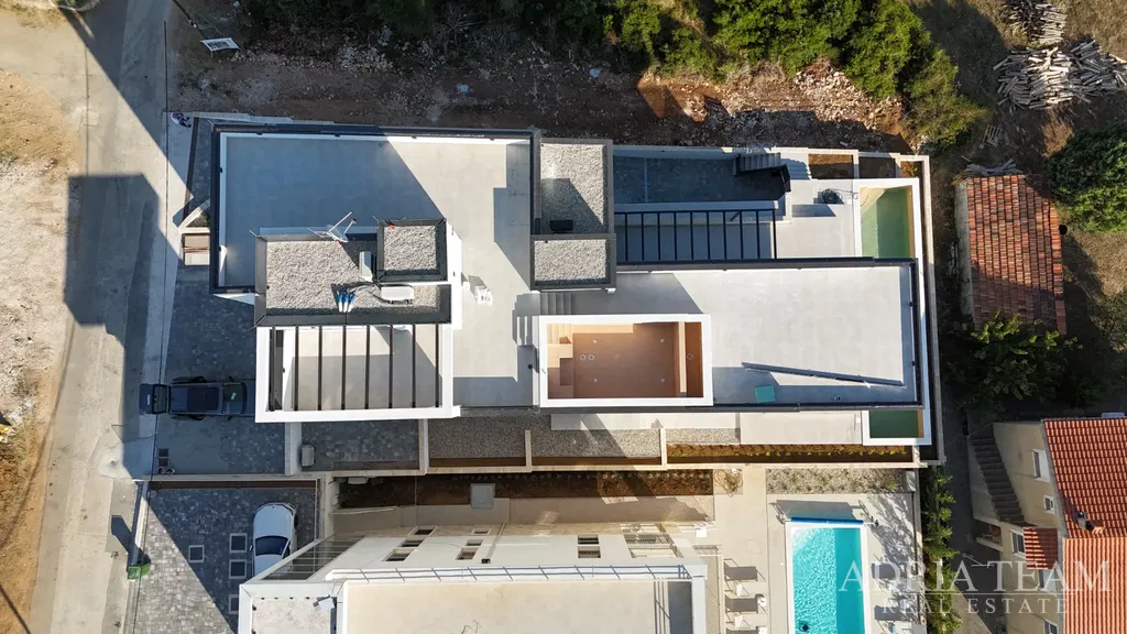 LUKSUZNI APARTMAN S4, 80m OD MORA, NOVOGRADNJA - KOŽINO