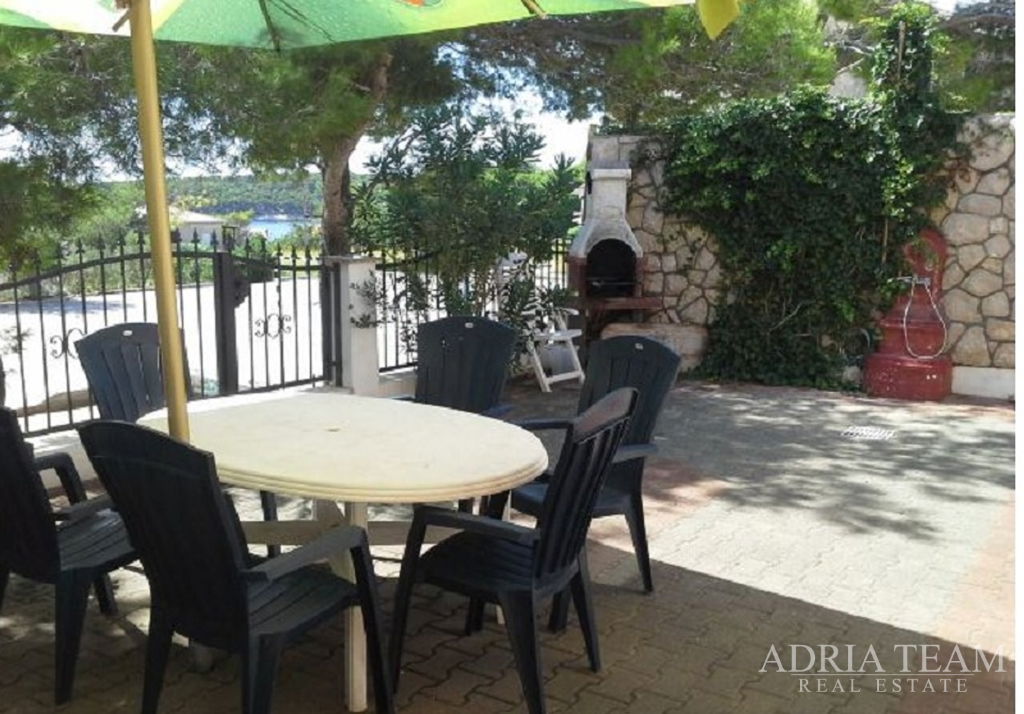 STUDIO APARTMAN 44 m² – PRIZEMLJE – BARBAT, OTOK RAB