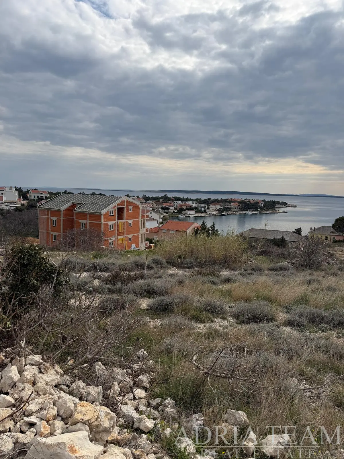 3S STAN S TERASOM + PARKING - ŠIMUNI, PAG