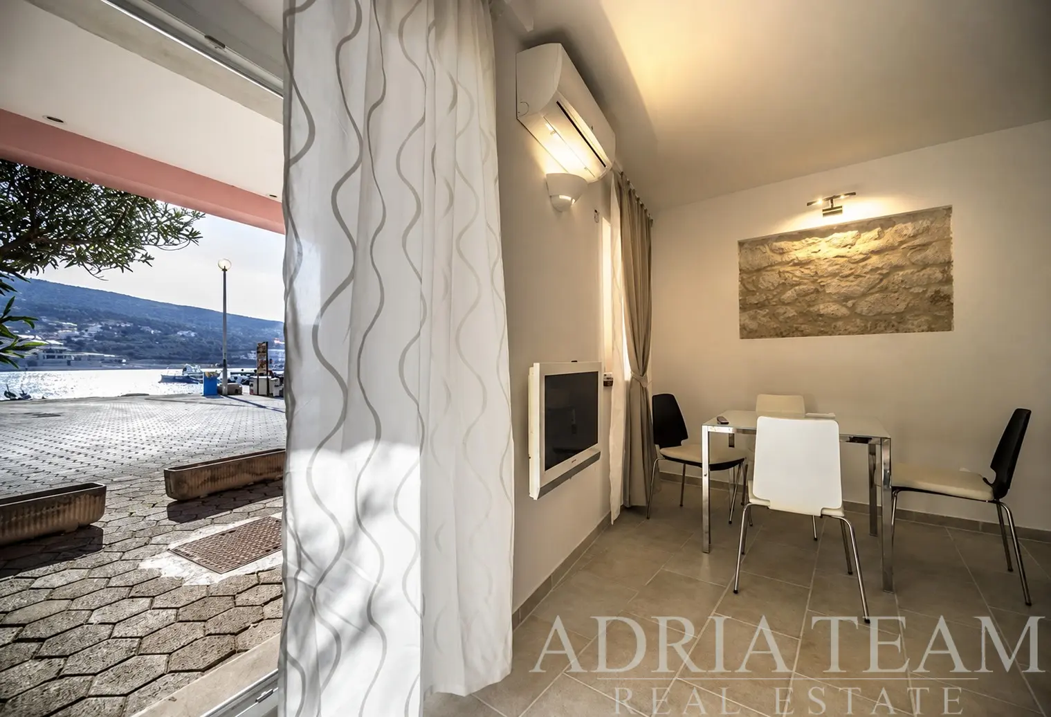 APARTMAN PRVI RED DO MORA – VINJERAC, ZADARSKA RIVIJERA