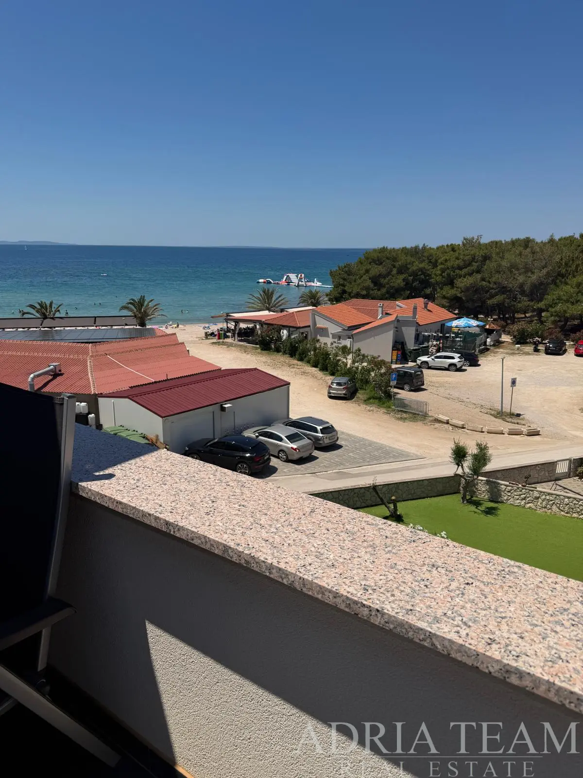 DVOSOBAN APARTMAN U POTKROVLJU – POVLJANA, OTOK PAG