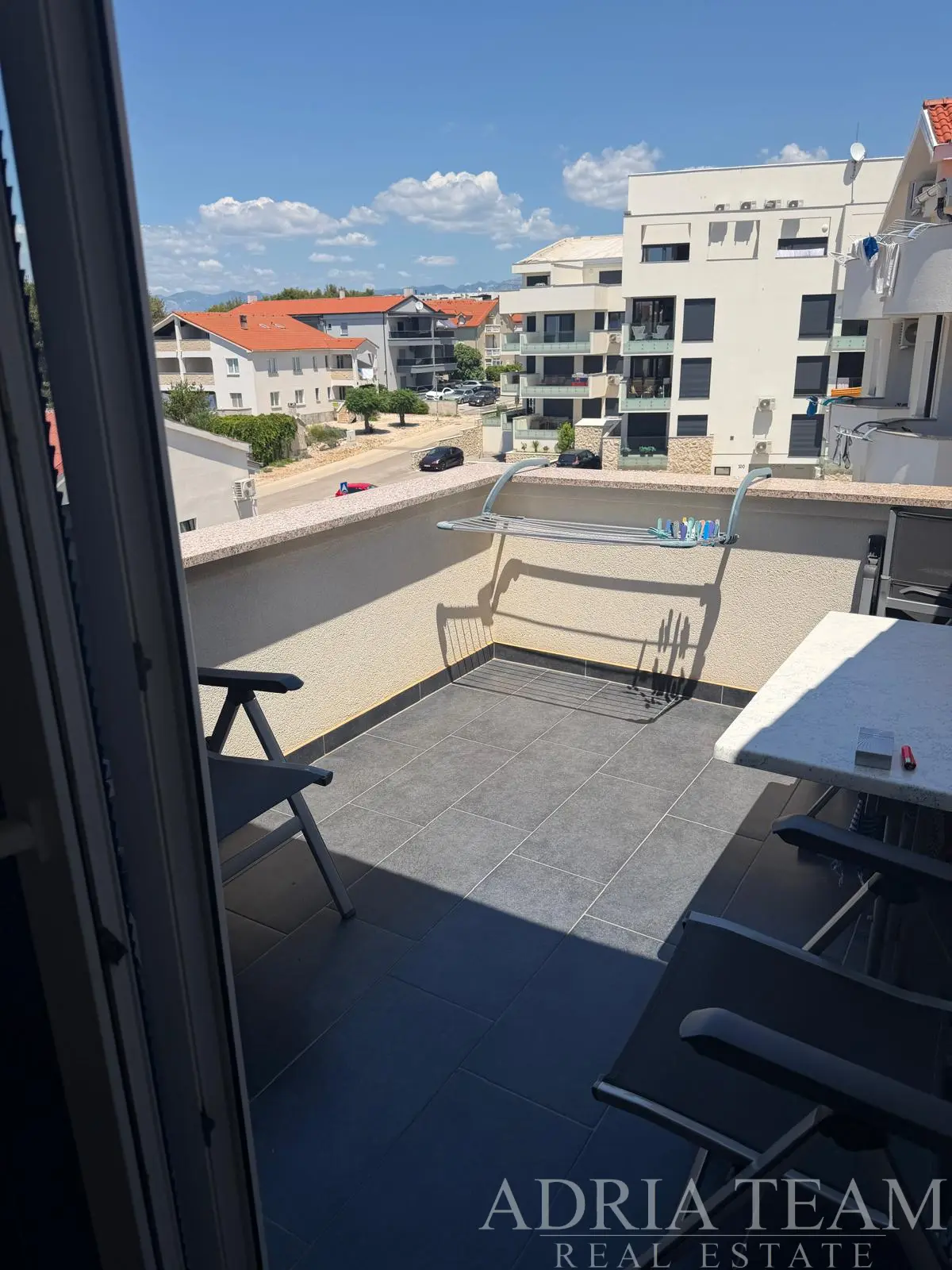 DVOSOBAN APARTMAN U POTKROVLJU – POVLJANA, OTOK PAG