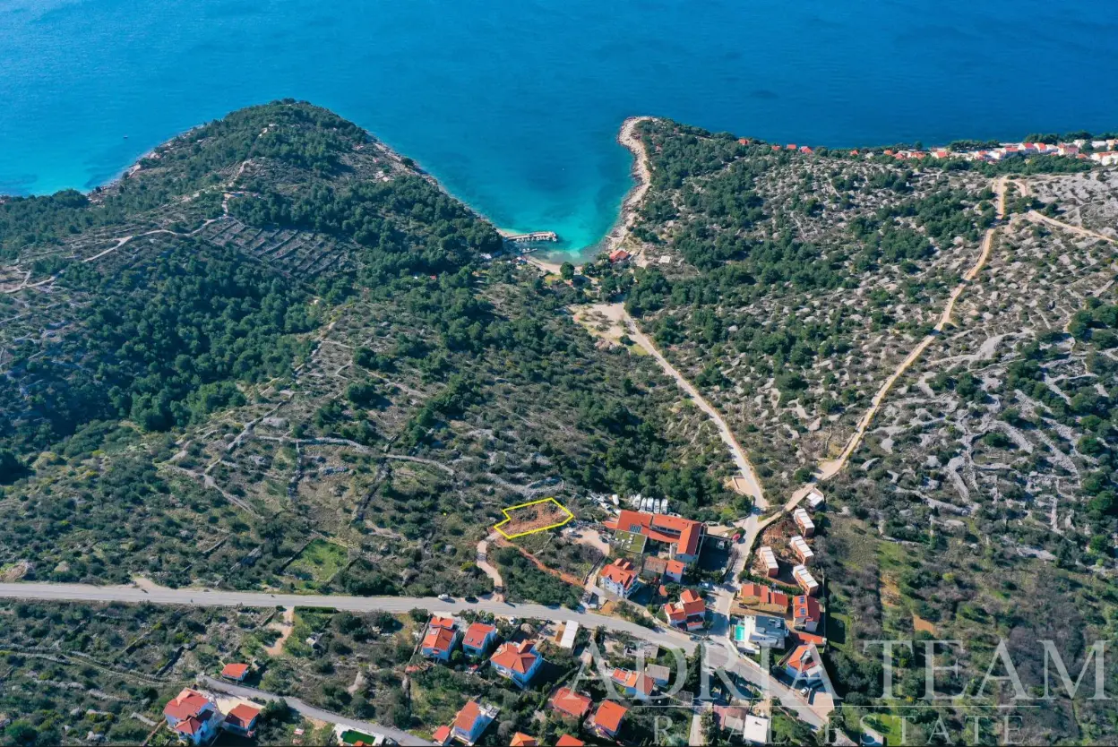 GRAĐEVINSKO ZEMLJIŠTE S PRAVOMOĆNOM GRAĐEVINSKOM DOZVOLOM I PANORAMSKIM POGLEDOM NA MORE – MURTER
