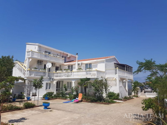 APARTMANSKA KUĆA S POGLEDOM NA MORE - VIR nekretnina za prodaju
