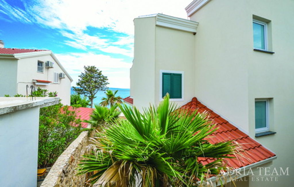 LUKSUZNA VILA, 5 m OD MORA -KOŠLJUN,PAG