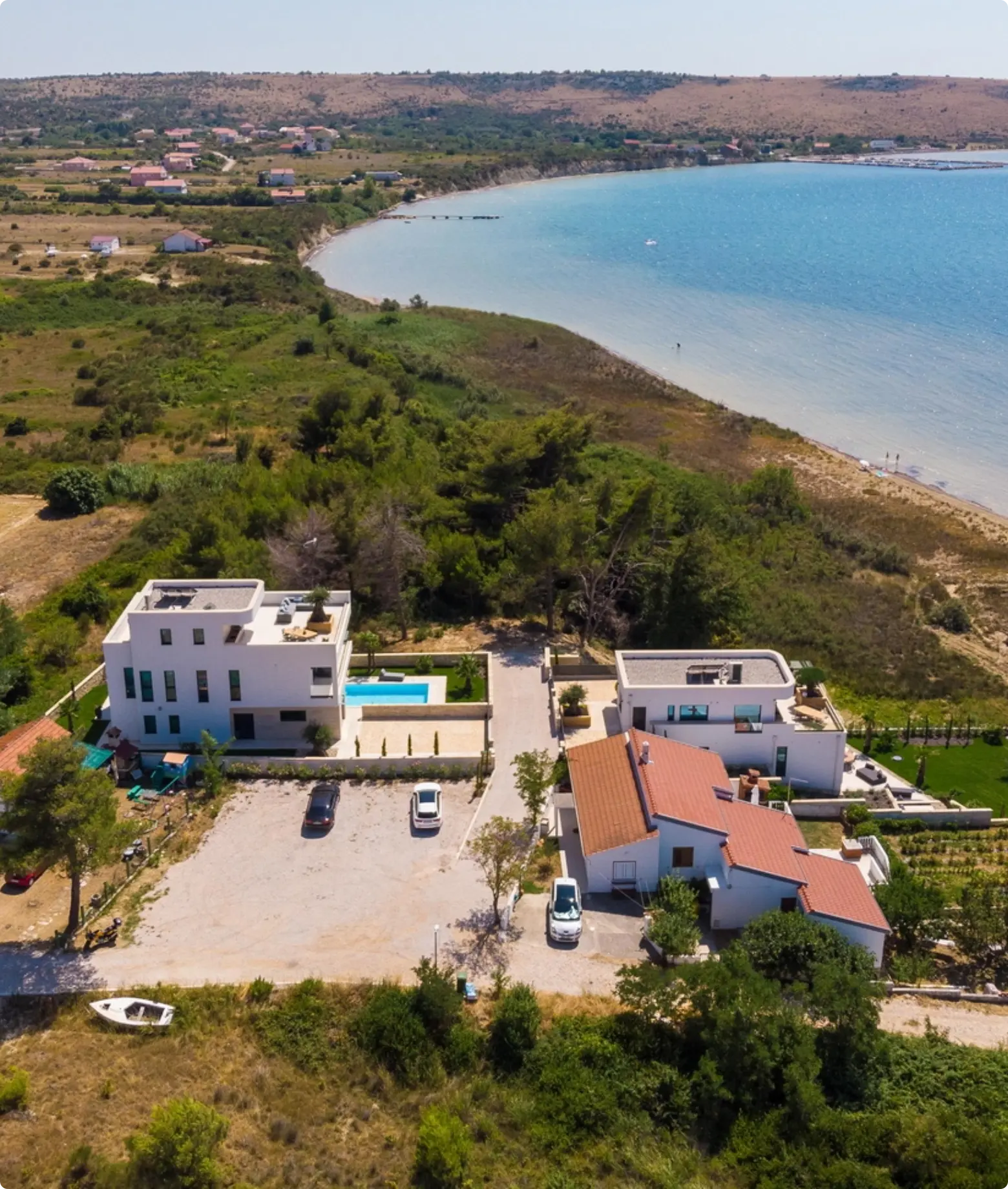 USLUGE U PROMETU NEKRETNINAMA